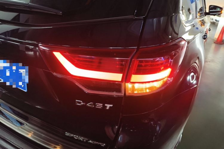 Used Toyota Highlander 2018 2.0T Four-Wheel Drive Knight Edition 7 Seats China VI Standard Right Rear Taillight