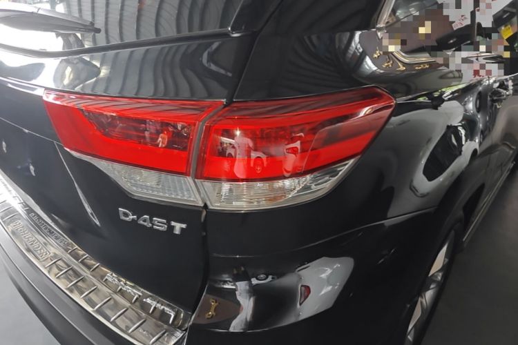 Used Toyota Highlander 2018 2.0T Four-Wheel Drive Luxury Version 7 Seats China VI Standard Right Rear Taillight