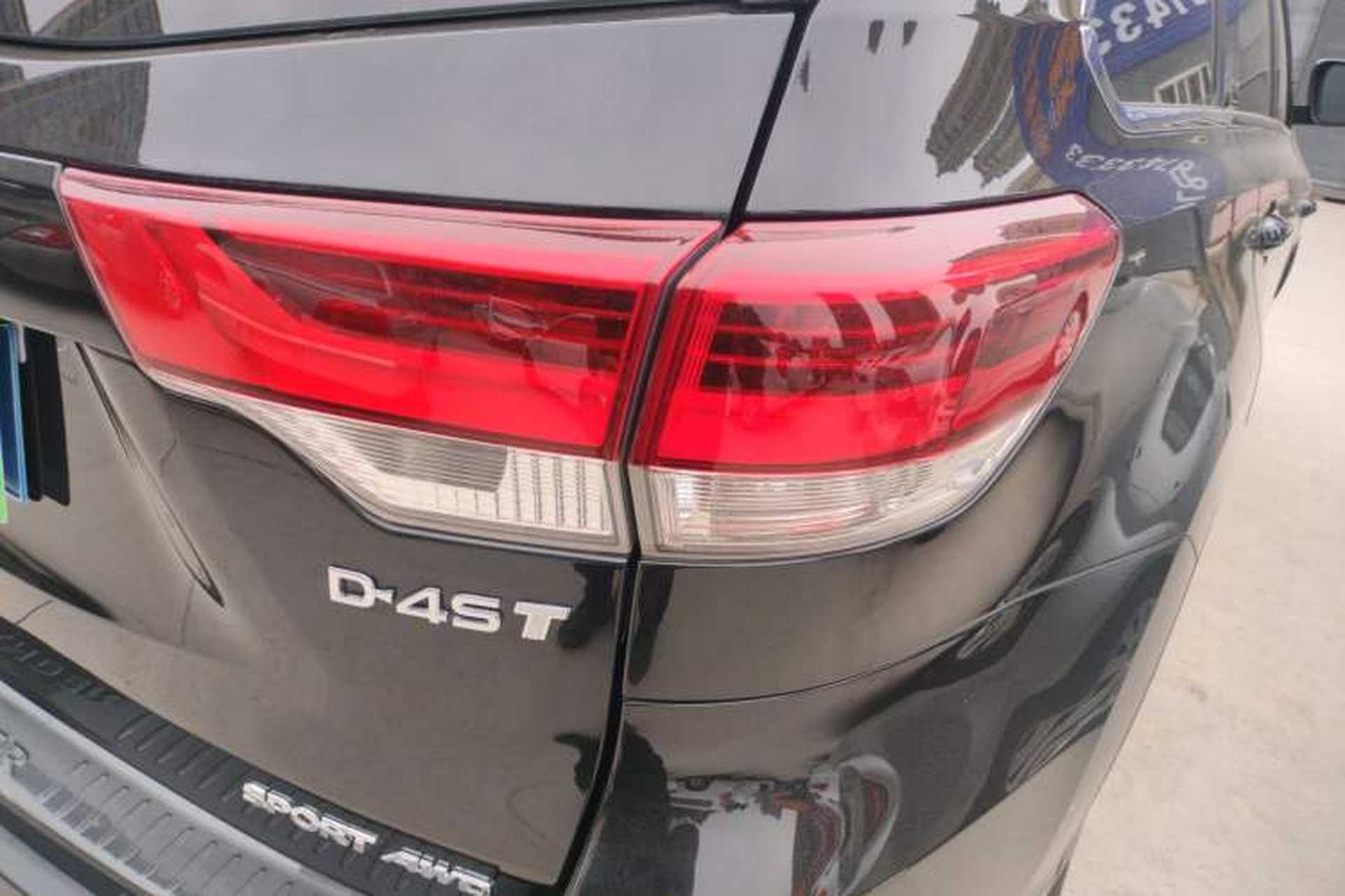Used Toyota Highlander 2018 2.0T Four-Wheel Drive Prestige Version 7 Seats China VI Standard Right Rear Taillight