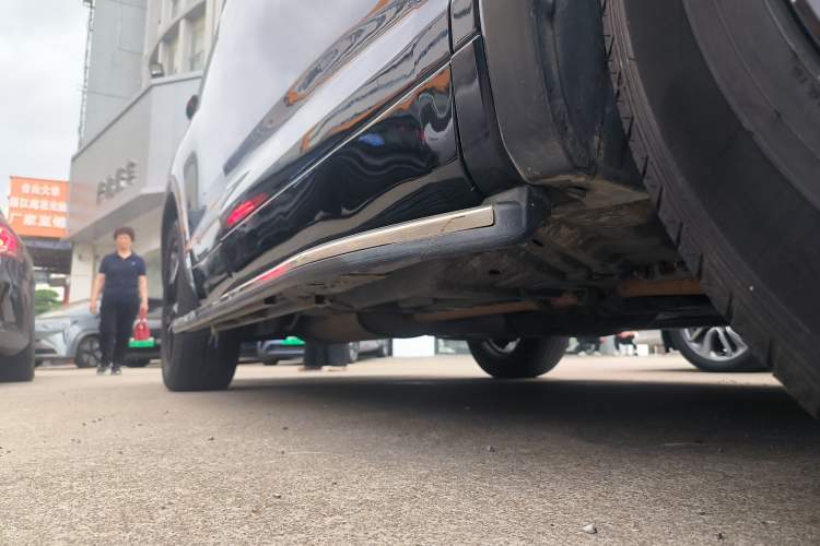 Used Toyota Highlander 2018 2.0T Four-Wheel Drive Luxury Version 7 Seats China VI Standard Right Side Sill