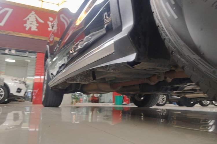 Used Toyota Highlander 2018 2.0T Two-Wheel Drive Elite Version 5 Seats China VI Standard Right Side Sill