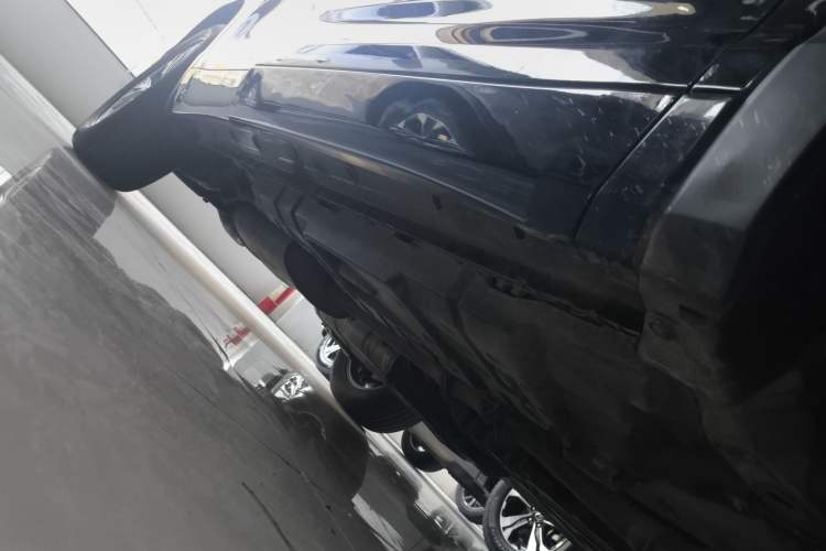 Used Toyota Highlander 2018 2.0T Four-Wheel Drive Elite Edition 7 Seats China VI Standard Right Side Sill