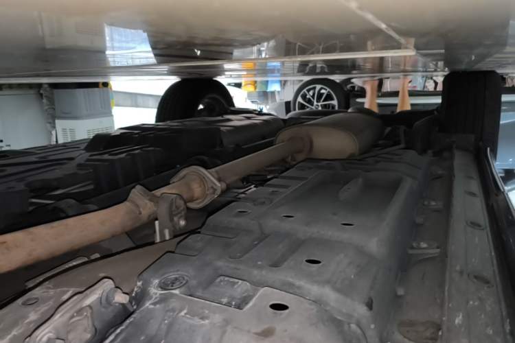 Used Toyota Highlander 2018 2.0T Four-Wheel Drive Luxury Version 7 Seats China VI Standard Right Side Sill