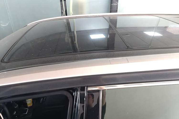 Used Toyota Highlander 2018 2.0T Four-Wheel Drive Luxury Version 7 Seats China VI Standard Roof