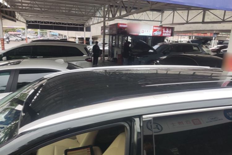 Used Toyota Highlander 2018 2.0T Two-Wheel Drive Elite Edition 5 Seats Emission Standard China V Roof