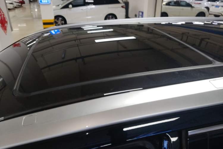 Used Toyota Highlander 2018 2.0T Four-Wheel Drive Luxury Version 7 Seats China VI Standard Roof
