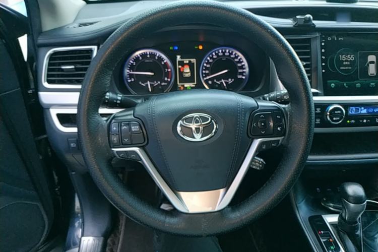 Used Toyota Highlander 2018 2.0T Four-Wheel Drive Luxury Version 7 Seats China VI Standard Steering Wheel