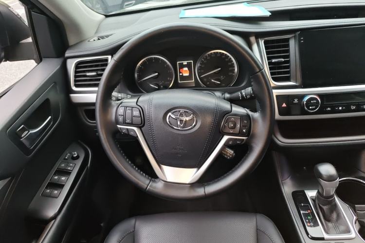 Used Toyota Highlander 2018 2.0T Four-Wheel Drive Supreme Edition 7-Seater China VI Steering Wheel