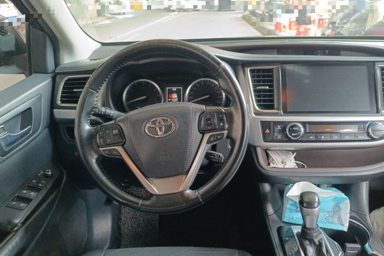 Used Toyota Highlander 2018 2.0T Four-Wheel Drive Prestige Version 7 Seats China V Emission Standard Steering Wheel