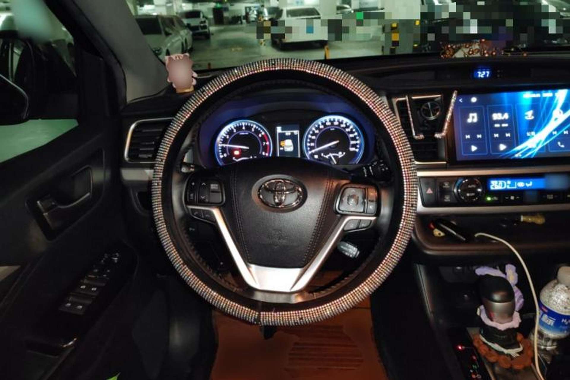 Used Toyota Highlander 2018 2.0T Four-Wheel Drive Prestige Version 7 Seats China V Emission Standard Steering Wheel