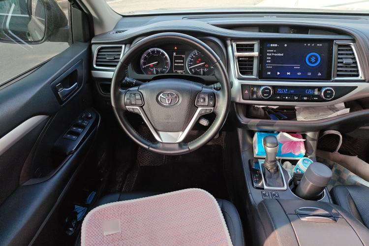 Used Toyota Highlander 2018 2.0T Four-Wheel Drive Prestige Version 7 Seats China VI Standard Steering Wheel