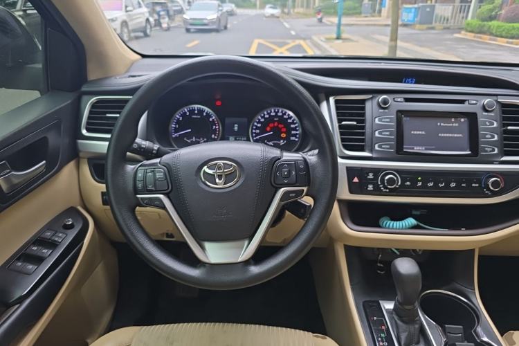 Used Toyota Highlander 2018 2.0T Four-Wheel Drive Elite Edition 7 Seats China VI Standard Steering Wheel