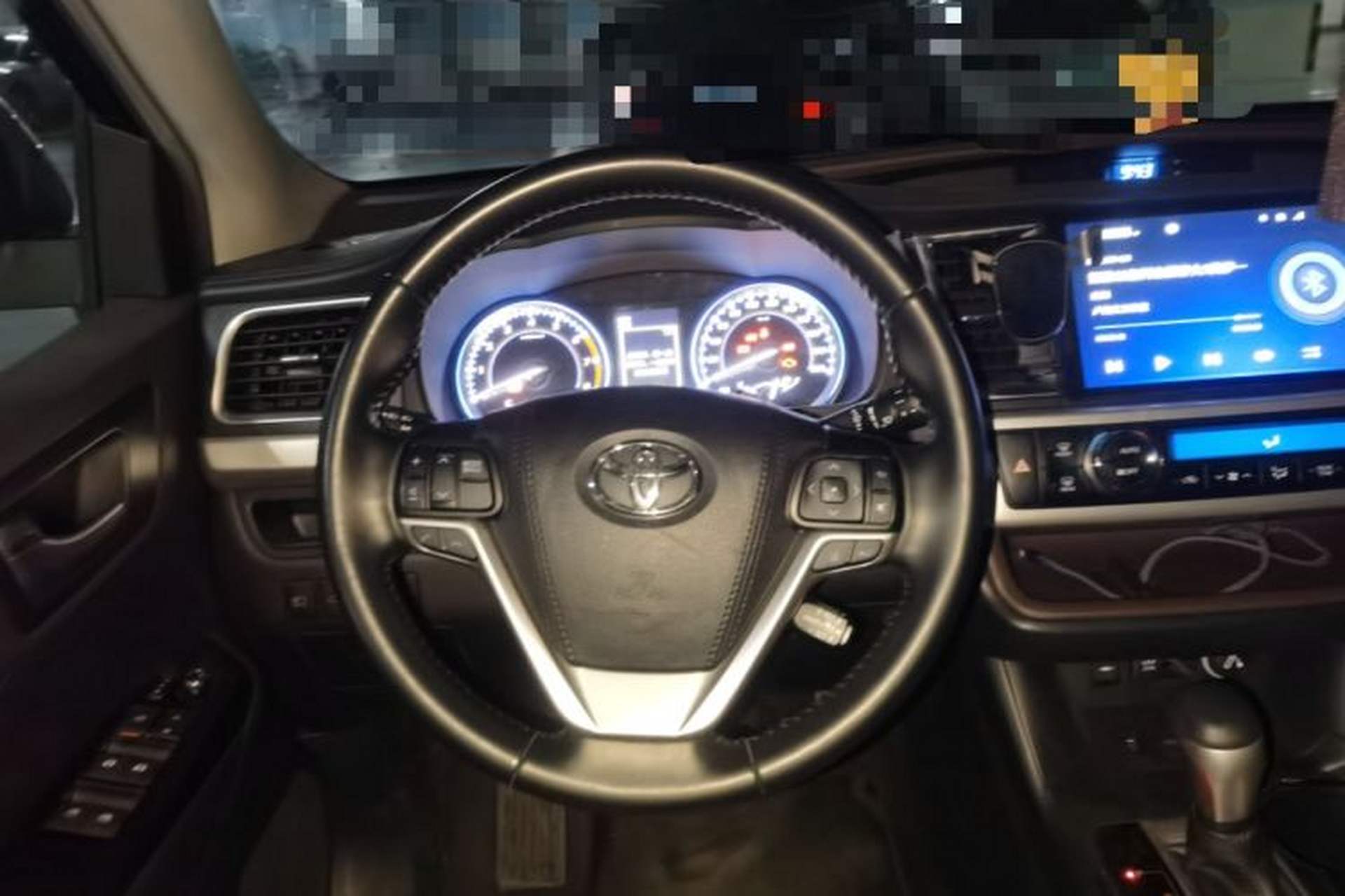 Used Toyota Highlander 2018 2.0T Four-Wheel Drive Prestige Version 7 Seats China VI Standard Steering Wheel