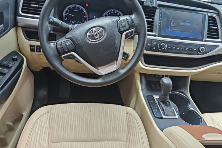 Used Toyota Highlander 2018 2.0T Two-Wheel Drive Elite Edition 5 Seats Emission Standard China V Steering Wheel
