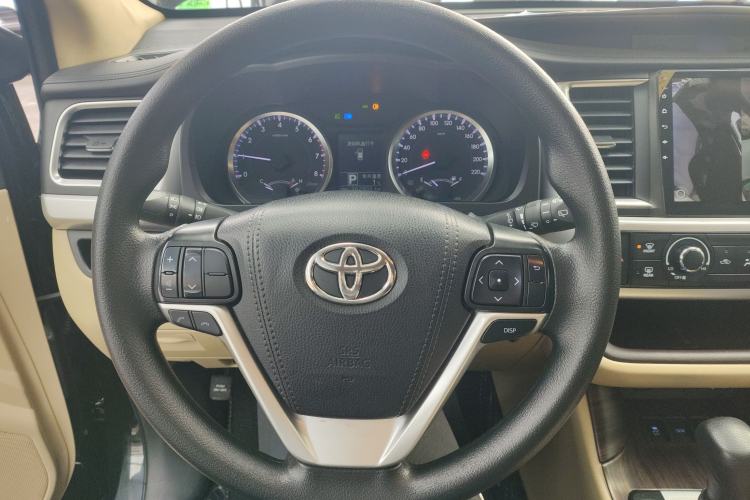 Used Toyota Highlander 2018 2.0T Four-Wheel Drive Elite Edition 7 Seats China VI Standard Steering Wheel