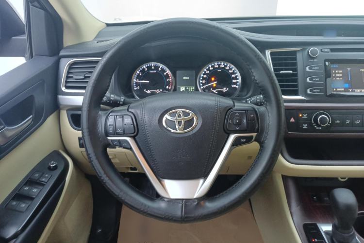 Used Toyota Highlander 2018 2.0T Four-Wheel Drive Elite Edition 7 Seats China V Standard Steering Wheel