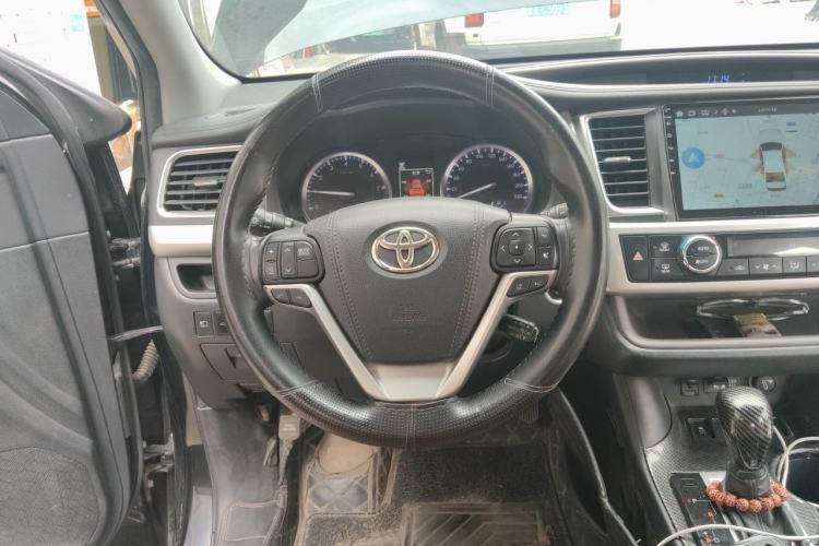 Used Toyota Highlander 2018 2.0T Four-Wheel Drive Knight Edition 7 Seats China VI Standard Steering Wheel