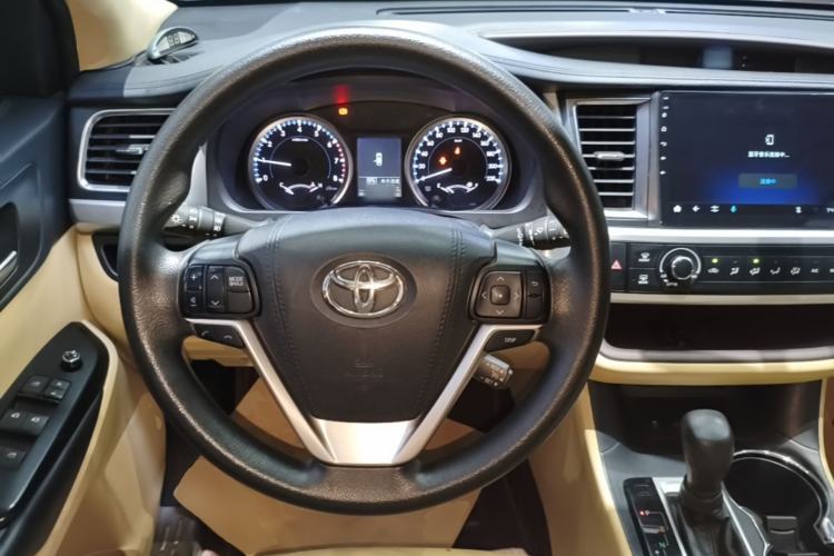 Used Toyota Highlander 2018 2.0T Four-Wheel Drive Elite Edition 7 Seats China VI Standard Steering Wheel