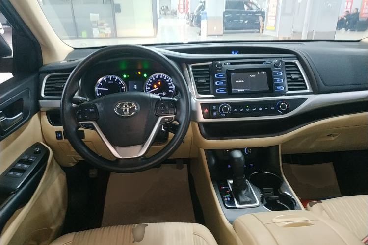 Used Toyota Highlander 2018 2.0T Four-Wheel Drive Elite Edition 7 Seats China VI Standard Steering Wheel