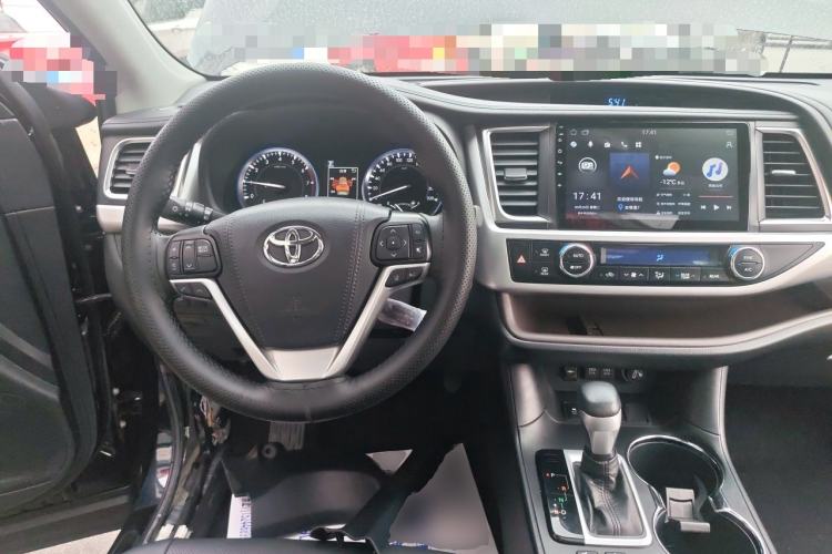 Used Toyota Highlander 2018 2.0T Four-Wheel Drive Luxury Version 7 Seats China VI Standard Steering Wheel