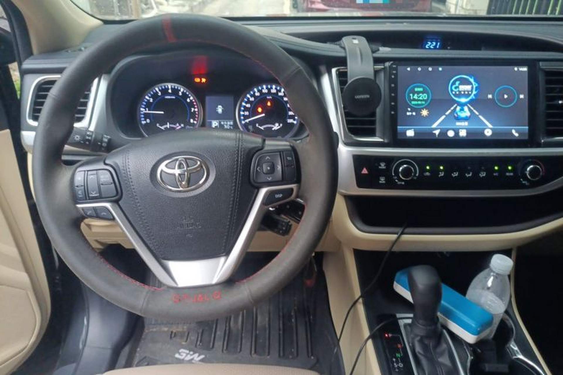 Used Toyota Highlander 2018 2.0T Four-Wheel Drive Elite Edition 7 Seats China VI Standard Steering Wheel