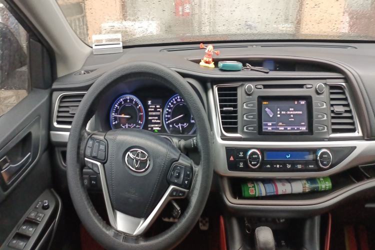 Used Toyota Highlander 2018 2.0T Four-Wheel Drive Luxury Edition 7 Seats China V Emission Standard Steering Wheel