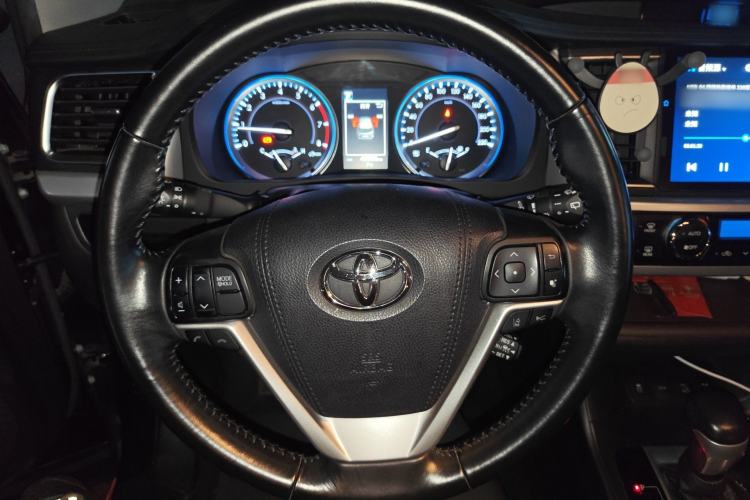 Used Toyota Highlander 2018 2.0T Four-Wheel Drive Prestige Version 7 Seats China VI Standard Steering Wheel