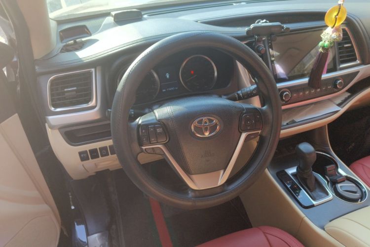 Used Toyota Highlander 2018 2.0T Four-Wheel Drive Elite Edition 7 Seats China V Standard Steering Wheel
