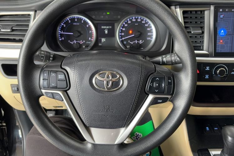 Used Toyota Highlander 2018 2.0T Four-Wheel Drive Elite Edition 7 Seats China V Standard Steering Wheel