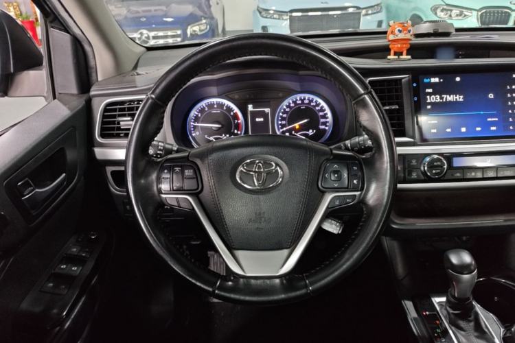 Used Toyota Highlander 2018 2.0T Four-Wheel Drive Prestige Version 7 Seats China VI Standard Steering Wheel