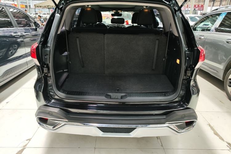 Used Toyota Highlander 2018 2.0T Four-Wheel Drive Luxury Edition 7 Seats China V Emission Standard Trunk