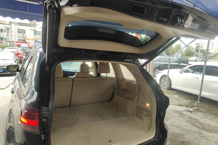 Used Toyota Highlander 2018 2.0T Four-Wheel Drive Prestige Version 7 Seats China VI Standard Trunk