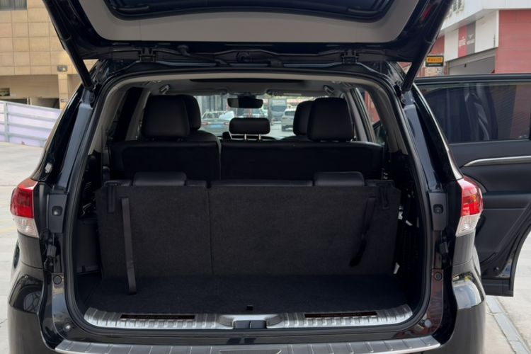 Used Toyota Highlander 2018 2.0T Four-Wheel Drive Supreme Edition 7-Seater China VI Trunk
