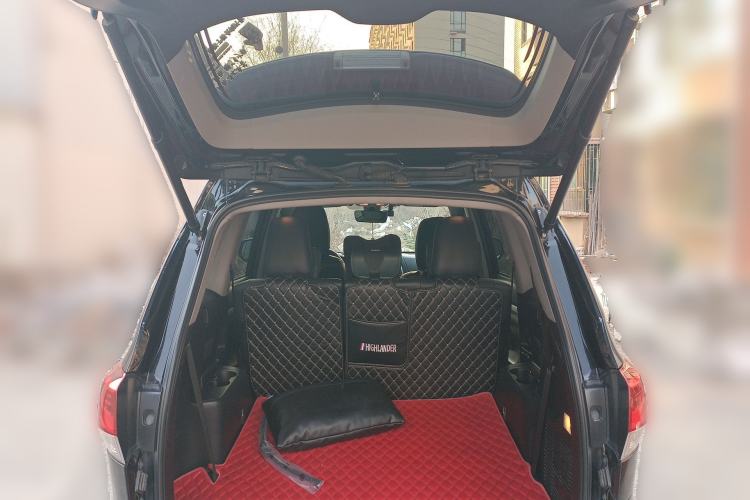 Used Toyota Highlander 2018 2.0T Four-Wheel Drive Luxury Version 7 Seats China VI Standard Trunk