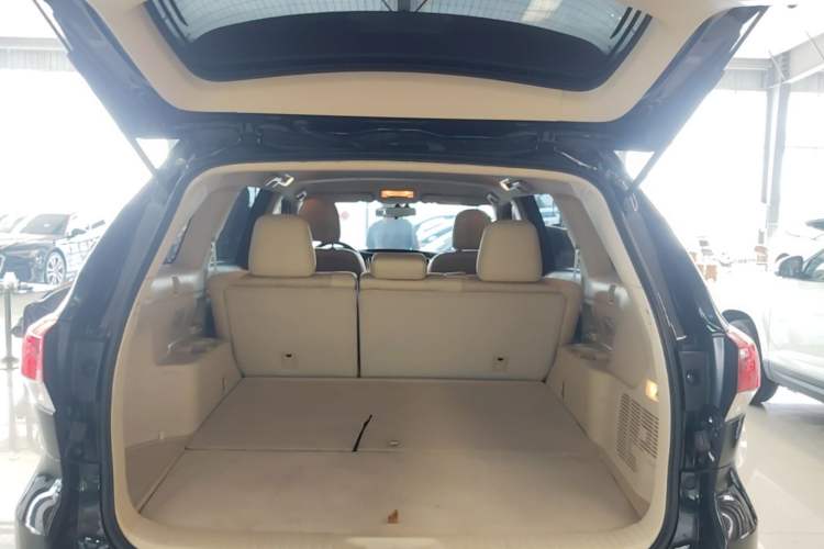 Used Toyota Highlander 2018 2.0T Two-Wheel Drive Elite Version 5 Seats China VI Standard Trunk