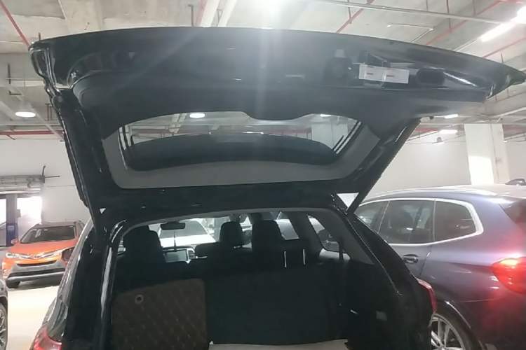 Used Toyota Highlander 2018 2.0T Four-Wheel Drive Prestige Version 7 Seats China VI Standard Trunk