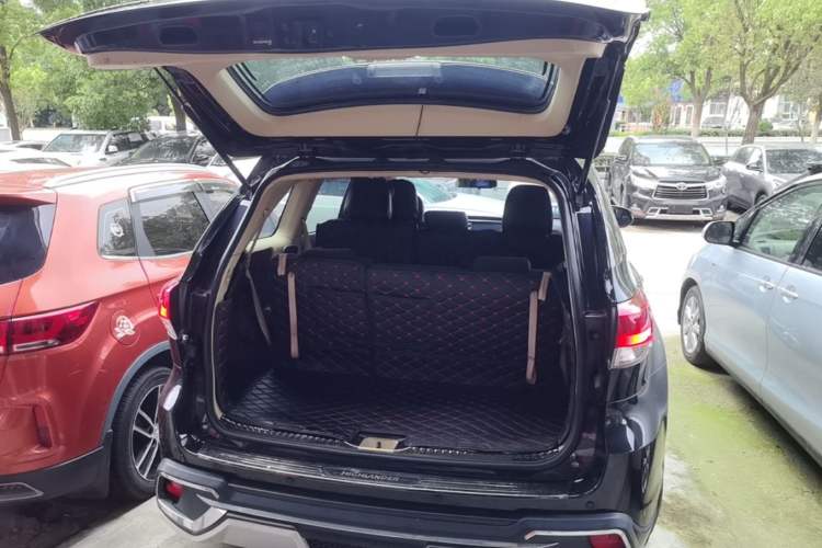 Used Toyota Highlander 2018 2.0T Two-Wheel Drive Elite Edition 7 Seats China VI Standard Trunk