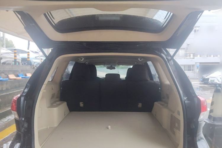 Used Toyota Highlander 2018 2.0T Two-Wheel Drive Elite Edition 5 Seats Emission Standard China V Trunk