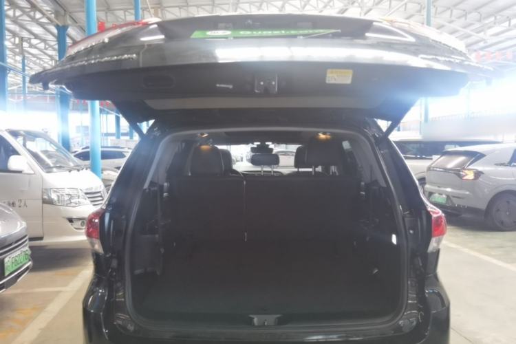 Used Toyota Highlander 2018 2.0T Four-Wheel Drive Luxury Version 7 Seats China VI Standard Trunk