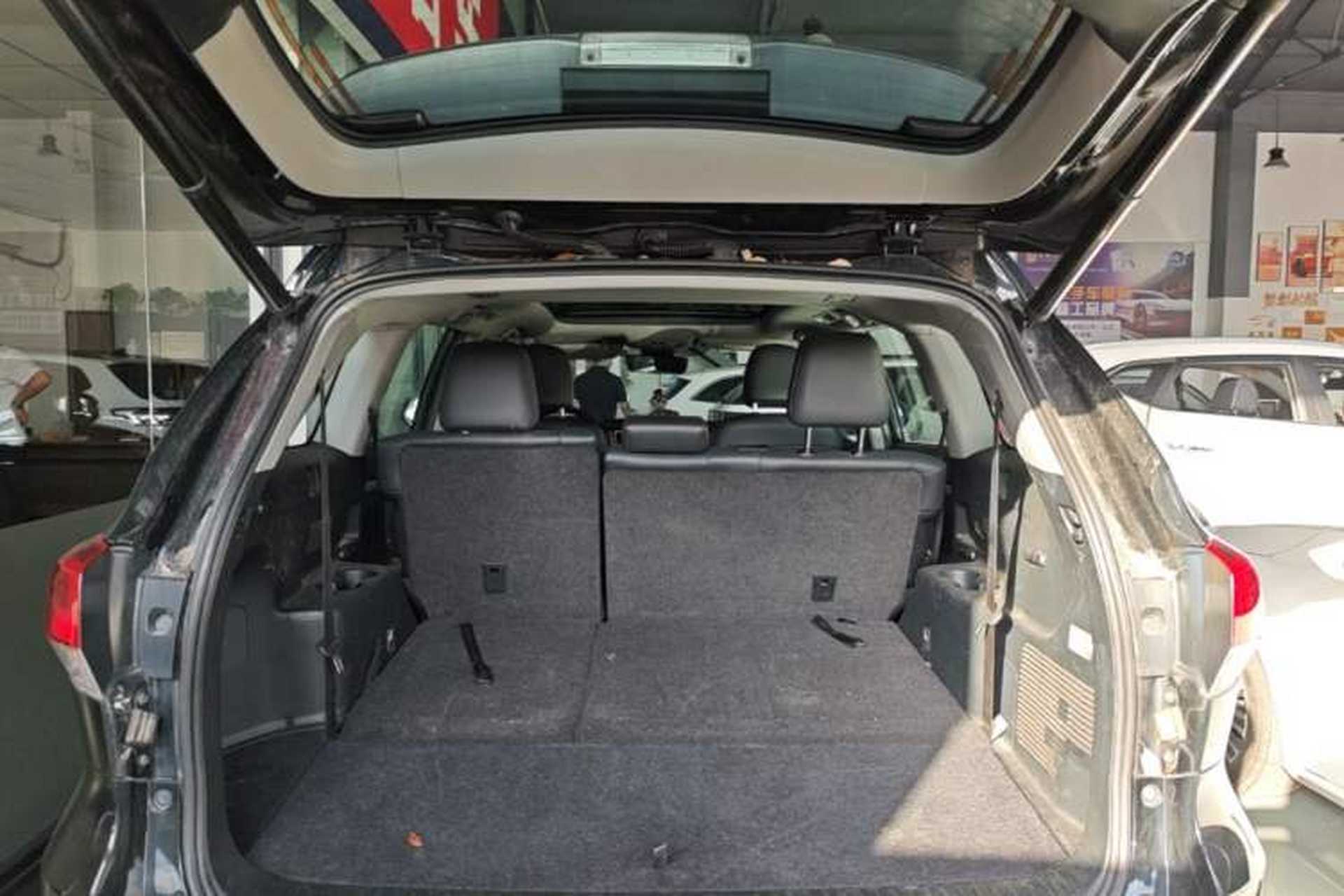 Used Toyota Highlander 2018 2.0T Four-Wheel Drive Prestige Version 7 Seats China VI Standard Trunk