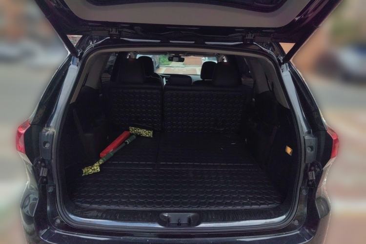 Used Toyota Highlander 2018 2.0T Four-Wheel Drive Prestige Version 7 Seats China VI Standard Trunk