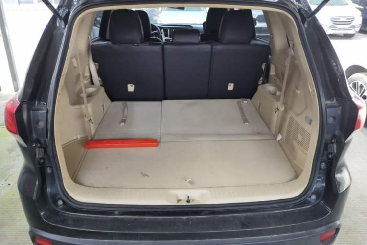 Used Toyota Highlander 2018 2.0T Four-Wheel Drive Elite Edition 7 Seats China VI Standard Trunk