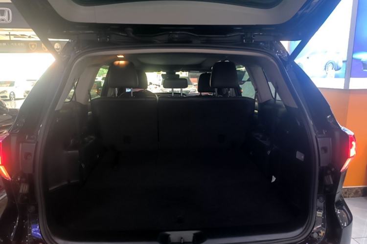 Used Toyota Highlander 2018 2.0T Four-Wheel Drive Luxury Version 7 Seats China VI Standard Trunk