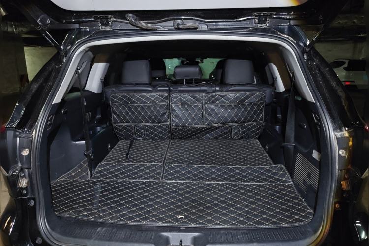 Used Toyota Highlander 2018 2.0T Four-Wheel Drive Luxury Edition 7 Seats China V Emission Standard Trunk