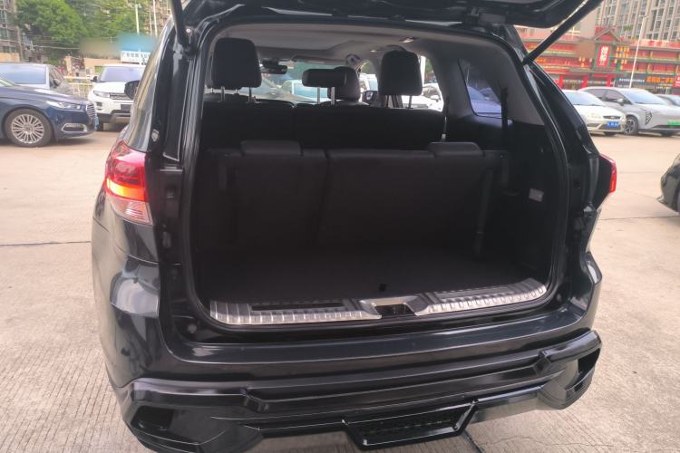 Used Toyota Highlander 2018 2.0T Four-Wheel Drive Luxury Version 7 Seats China VI Standard Trunk