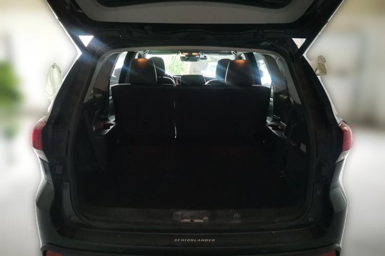 Used Toyota Highlander 2018 2.0T Four-Wheel Drive Prestige Version 7 Seats China VI Standard Trunk