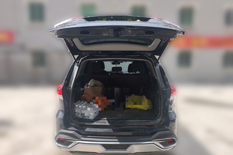 Used Toyota Highlander 2018 2.0T Four-Wheel Drive Luxury Version 7 Seats China VI Standard Trunk