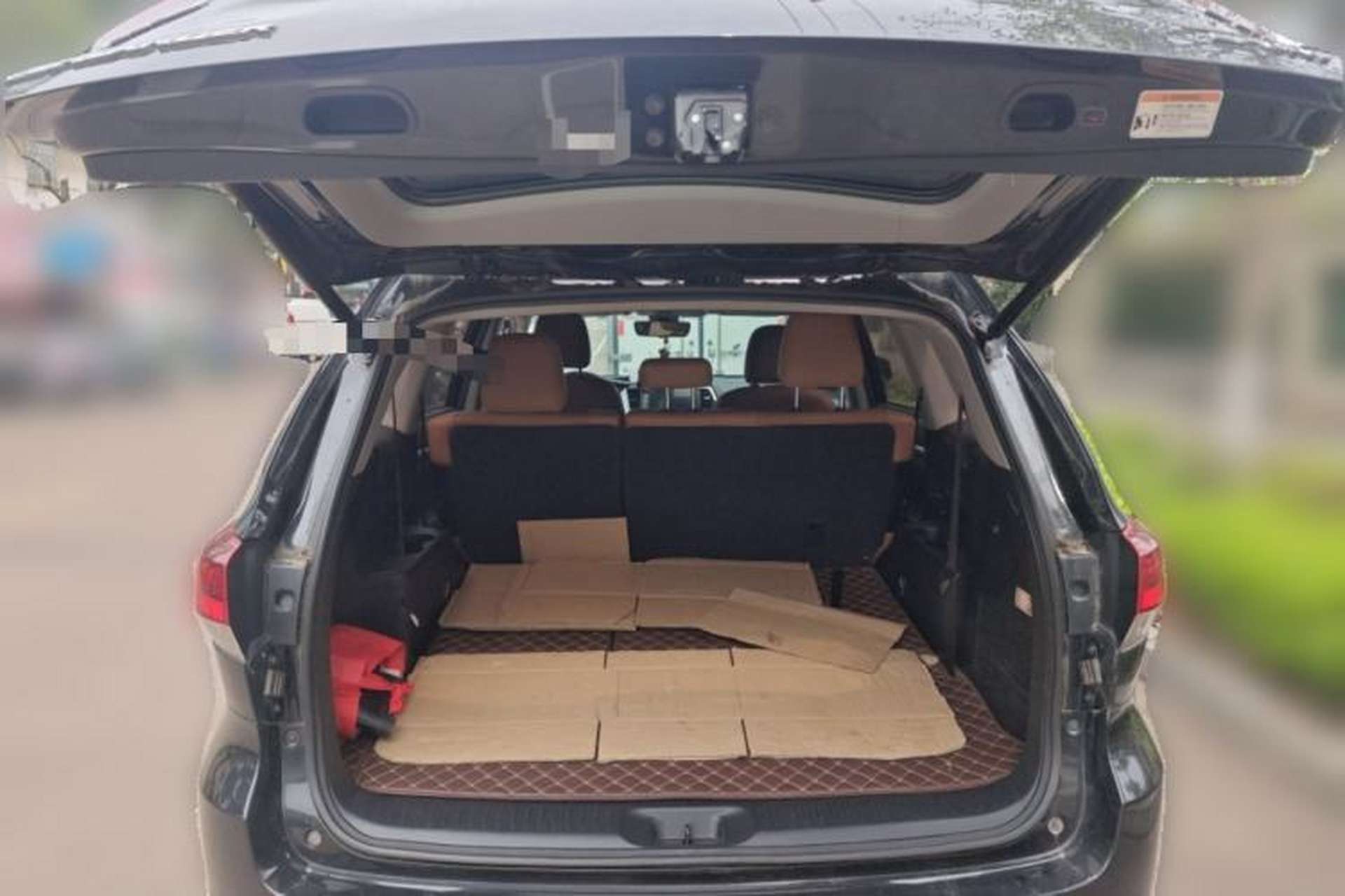 Used Toyota Highlander 2018 2.0T Four-Wheel Drive Knight Edition 7 Seats China VI Standard Trunk