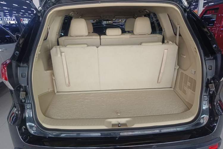 Used Toyota Highlander 2018 2.0T Two-Wheel Drive Elite Edition 7 Seats Emission Standard China V Trunk