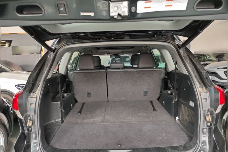Used Toyota Highlander 2018 2.0T Four-Wheel Drive Prestige Version 7 Seats China VI Standard Trunk